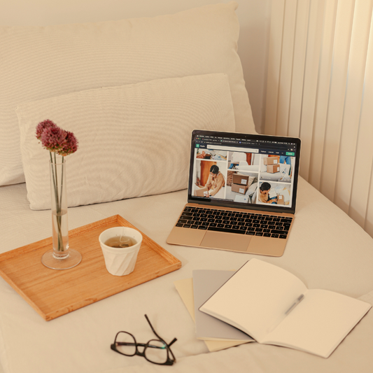 Why Selling Digital Products Beats Physical Inventory